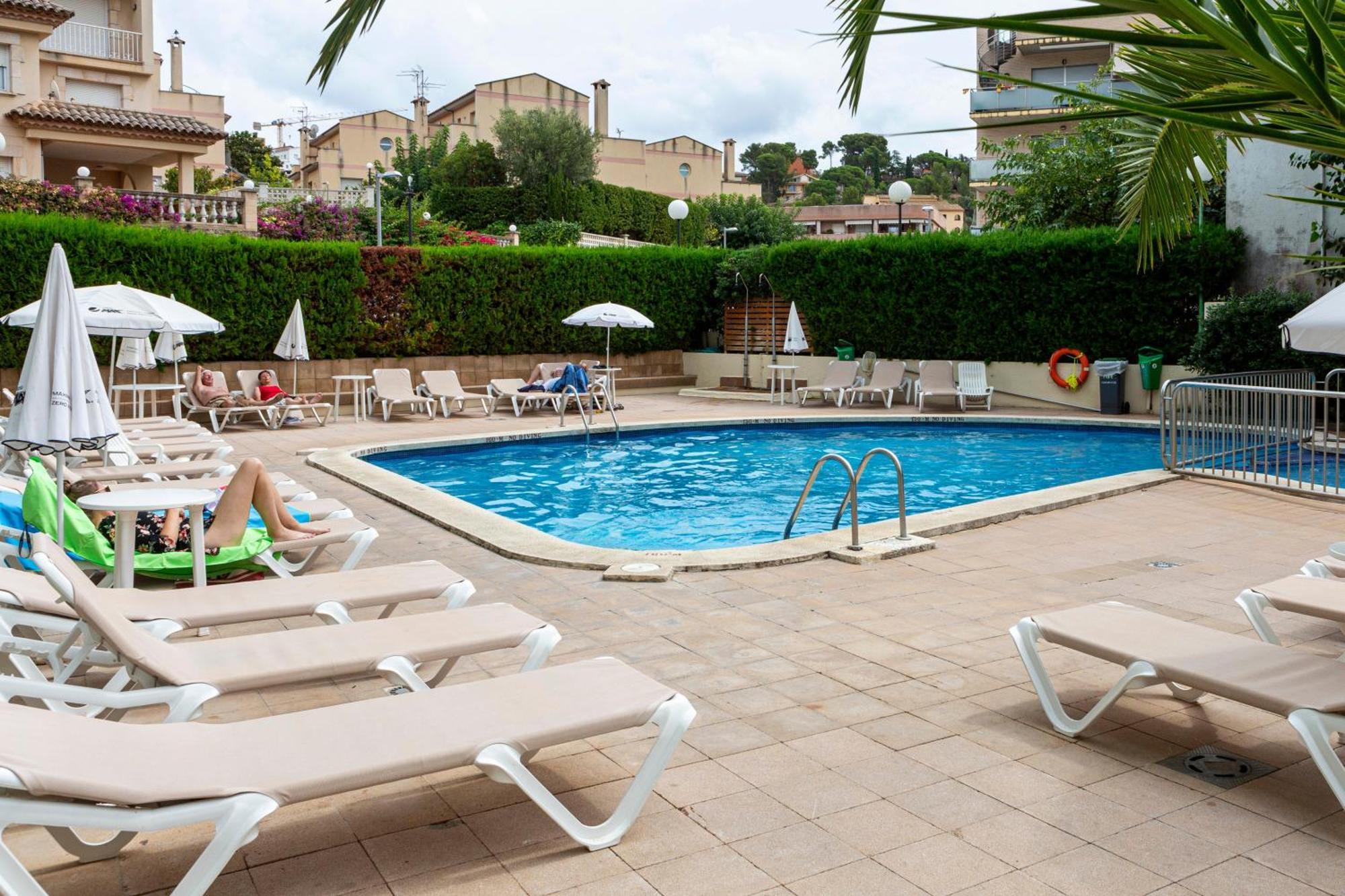 Medplaya Aparthotel Esmeraldas Tossa de Mar Exterior foto